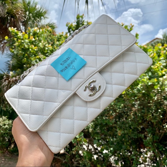 AUTHENTIC CHANEL Medium Flap White Caviar Silver - Picture 16 of 16